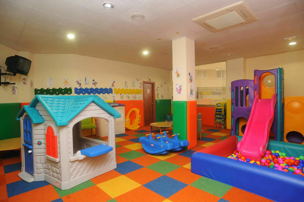 Estudios Rh บินารอส ภายนอก รูปภาพ